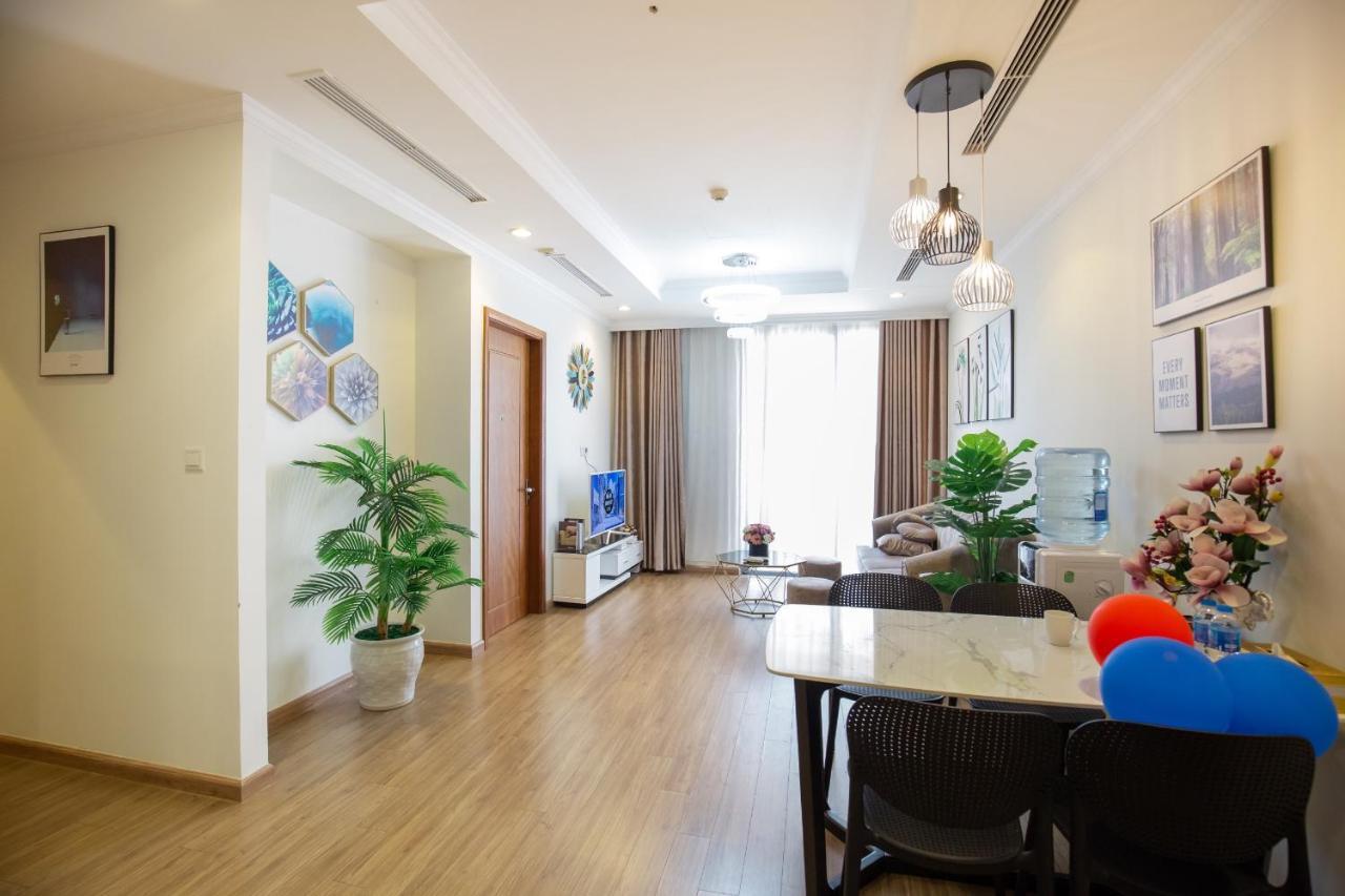 Times City Homestay Hanoi Bagian luar foto