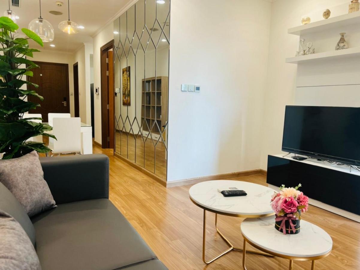 Times City Homestay Hanoi Bagian luar foto