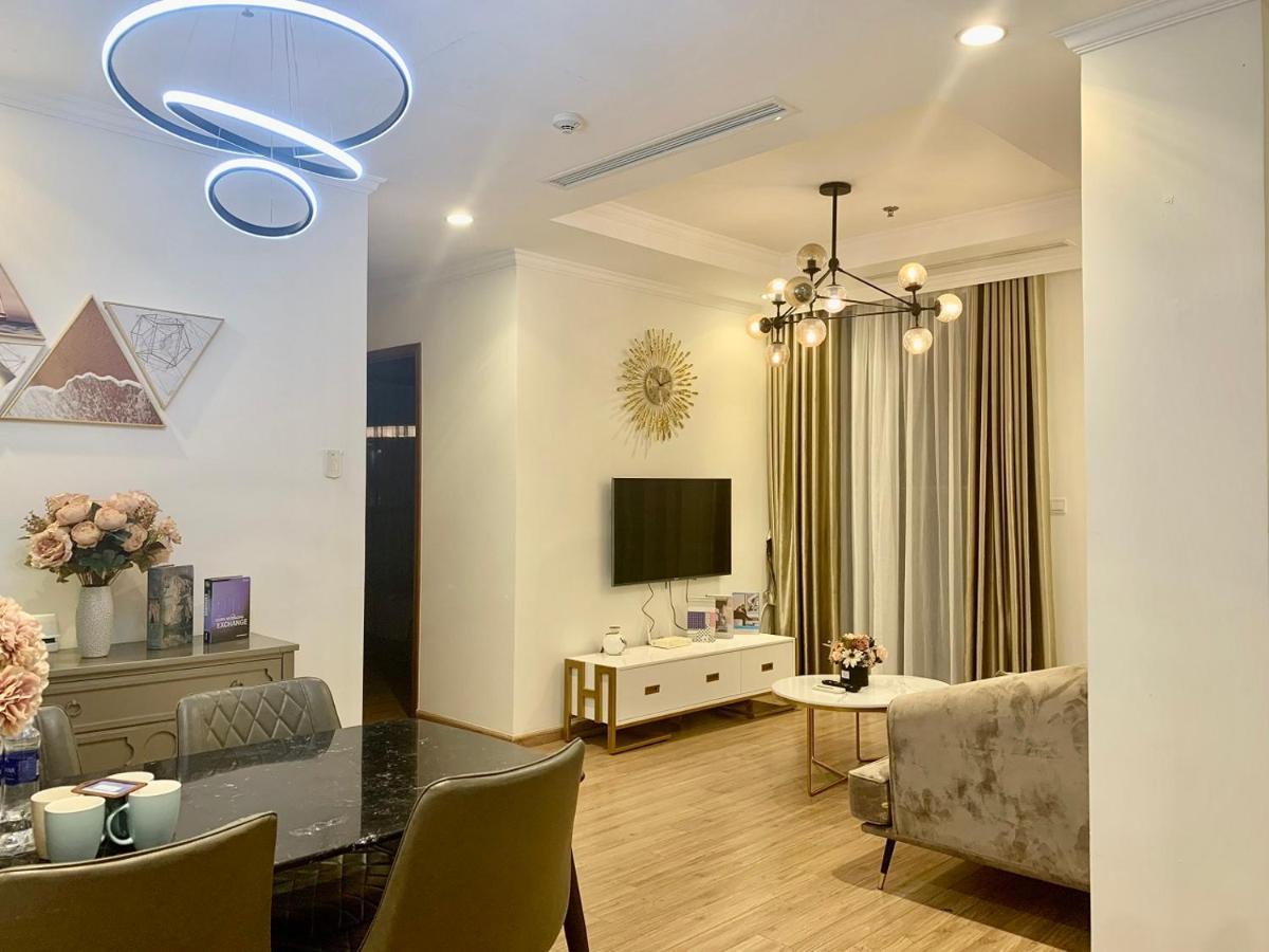 Times City Homestay Hanoi Bagian luar foto